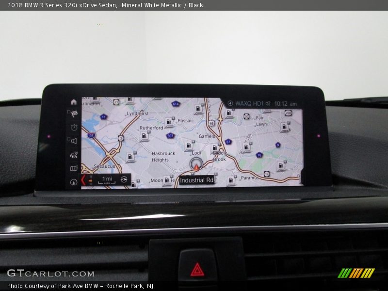 Mineral White Metallic / Black 2018 BMW 3 Series 320i xDrive Sedan