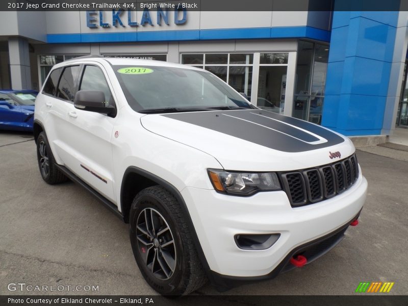 Bright White / Black 2017 Jeep Grand Cherokee Trailhawk 4x4