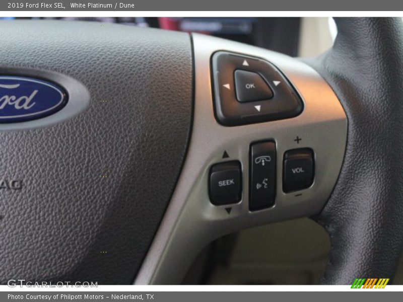 White Platinum / Dune 2019 Ford Flex SEL