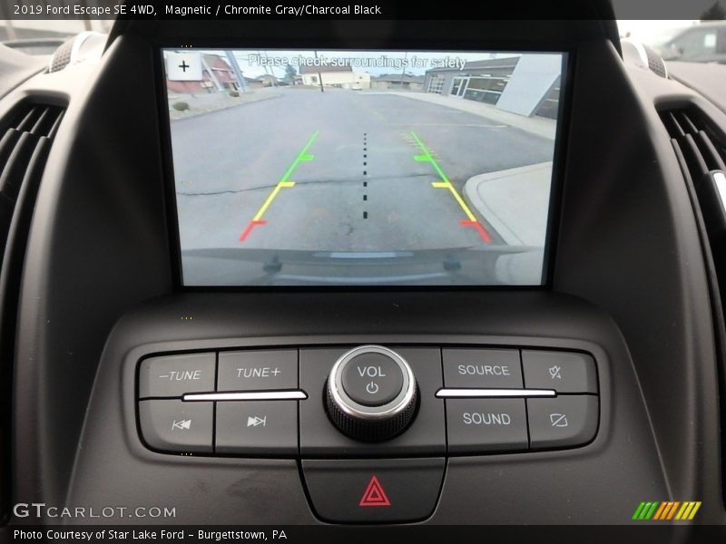 Magnetic / Chromite Gray/Charcoal Black 2019 Ford Escape SE 4WD