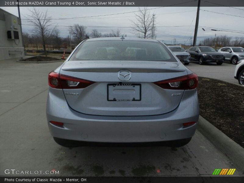 Sonic Silver Metallic / Black 2018 Mazda MAZDA3 Grand Touring 4 Door
