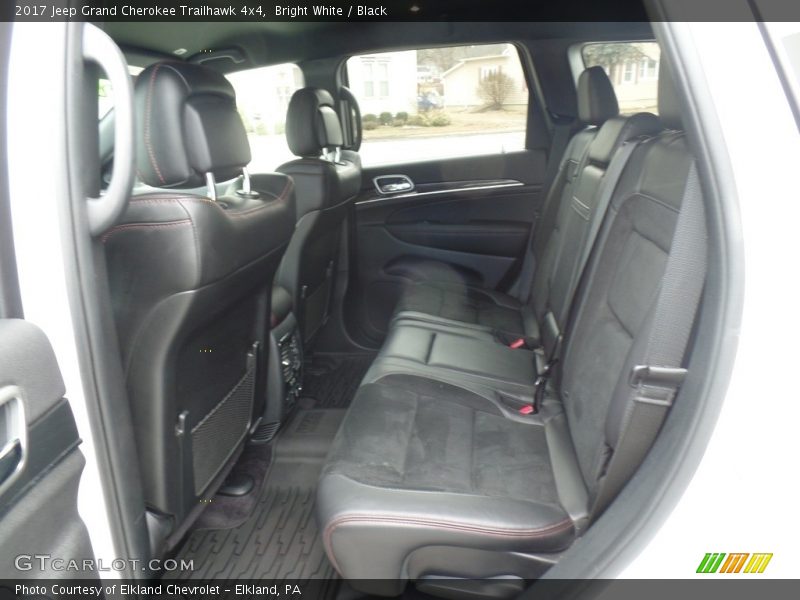 Bright White / Black 2017 Jeep Grand Cherokee Trailhawk 4x4
