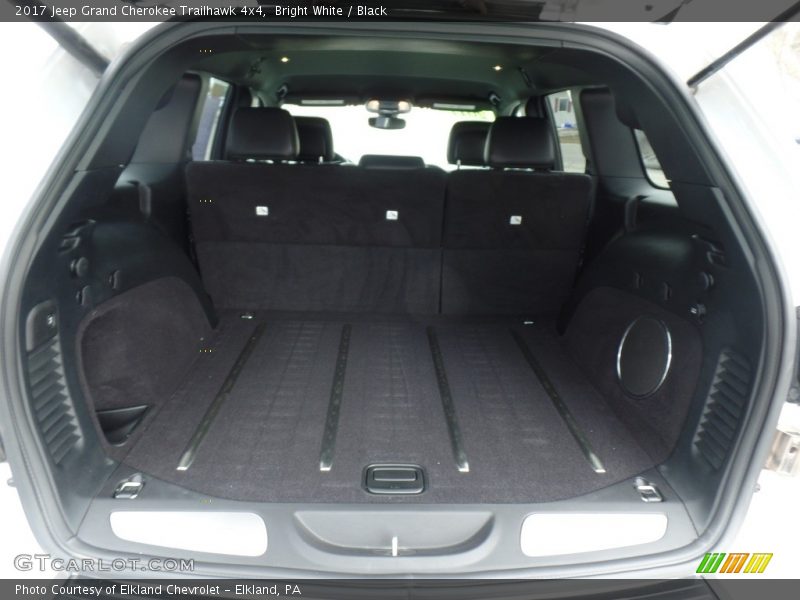 Bright White / Black 2017 Jeep Grand Cherokee Trailhawk 4x4