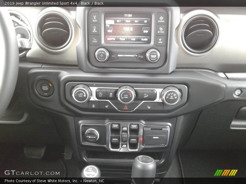 Black / Black 2019 Jeep Wrangler Unlimited Sport 4x4