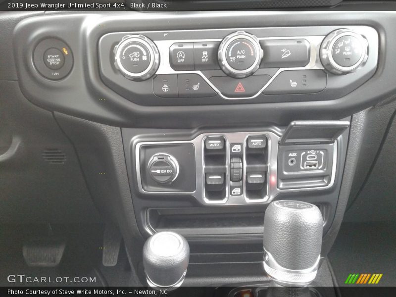 Black / Black 2019 Jeep Wrangler Unlimited Sport 4x4