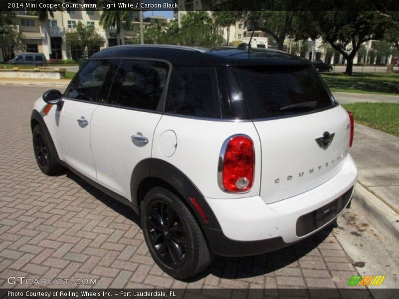 Light White / Carbon Black 2014 Mini Cooper Countryman