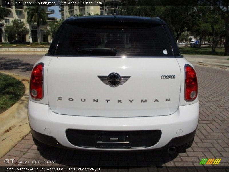 Light White / Carbon Black 2014 Mini Cooper Countryman