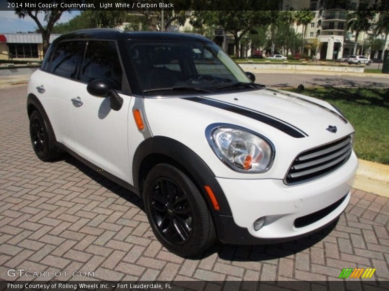 Light White / Carbon Black 2014 Mini Cooper Countryman