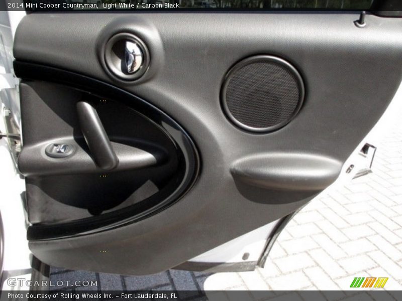 Light White / Carbon Black 2014 Mini Cooper Countryman