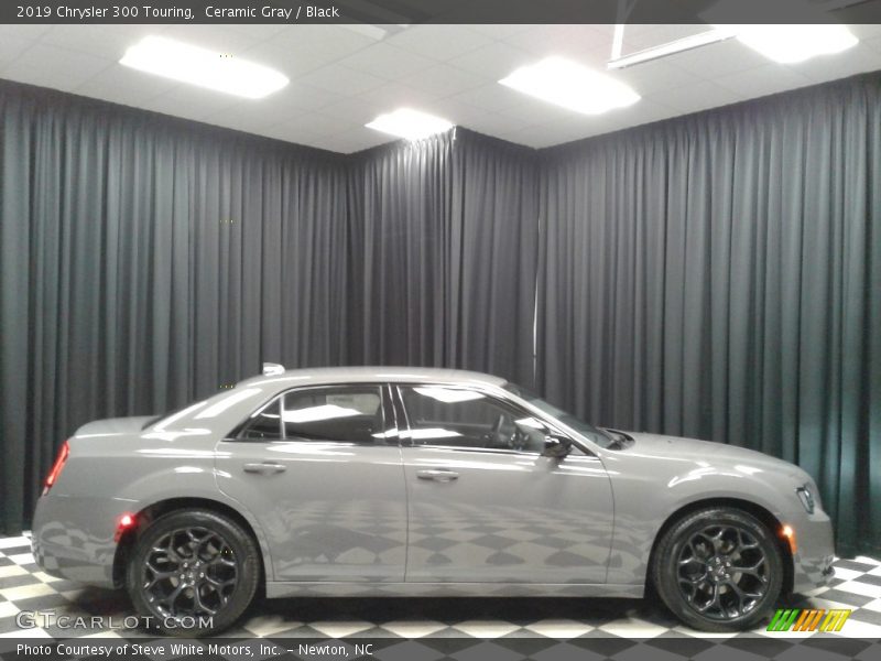 Ceramic Gray / Black 2019 Chrysler 300 Touring