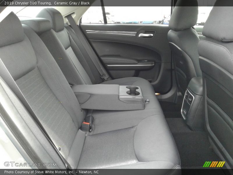 Ceramic Gray / Black 2019 Chrysler 300 Touring