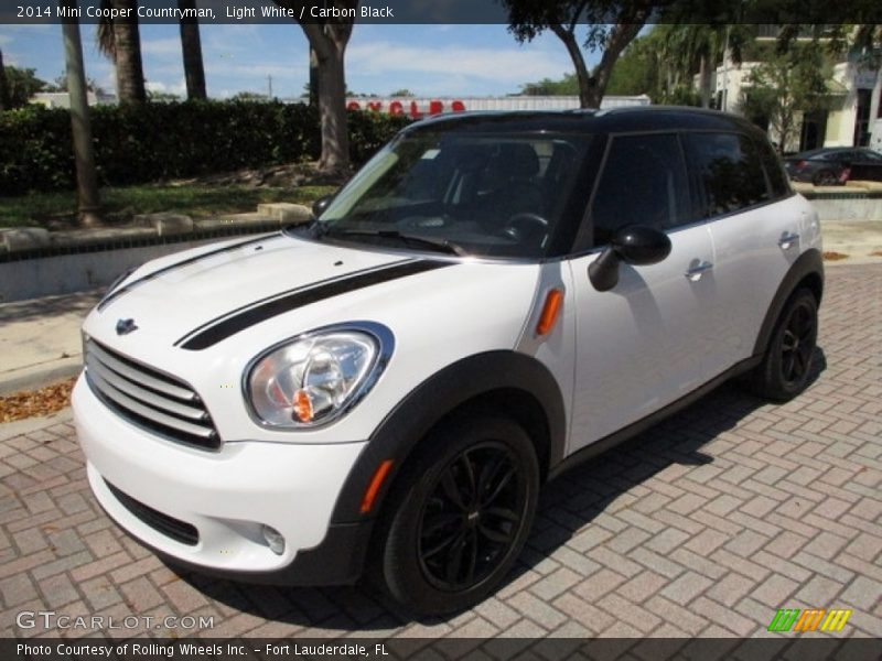 Light White / Carbon Black 2014 Mini Cooper Countryman