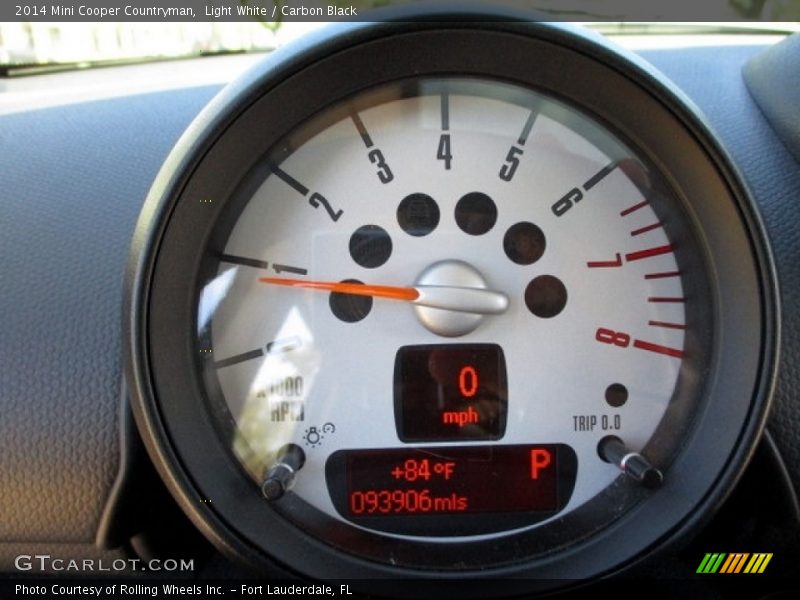 Light White / Carbon Black 2014 Mini Cooper Countryman