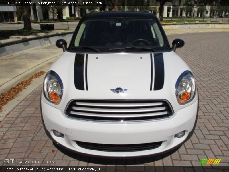 Light White / Carbon Black 2014 Mini Cooper Countryman