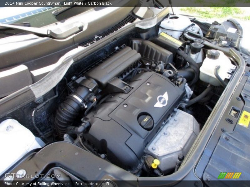 Light White / Carbon Black 2014 Mini Cooper Countryman