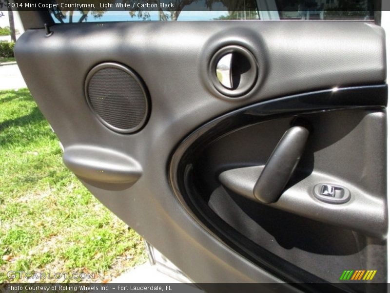 Light White / Carbon Black 2014 Mini Cooper Countryman