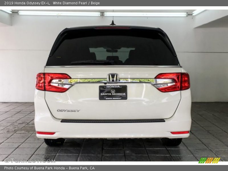 White Diamond Pearl / Beige 2019 Honda Odyssey EX-L