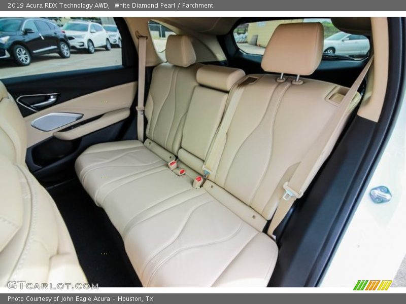 White Diamond Pearl / Parchment 2019 Acura RDX Technology AWD