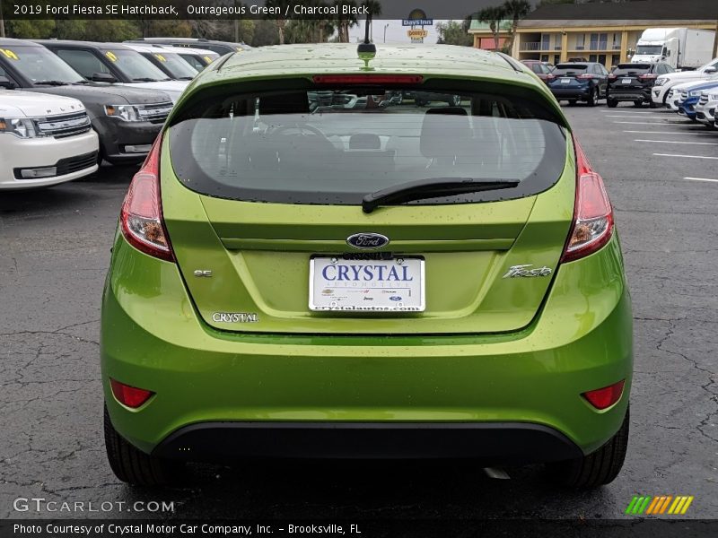 Outrageous Green / Charcoal Black 2019 Ford Fiesta SE Hatchback