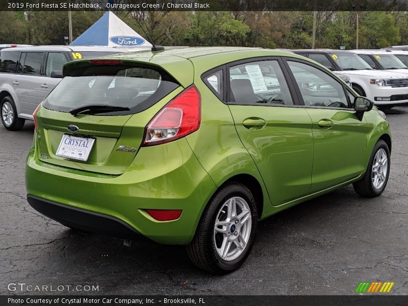 Outrageous Green / Charcoal Black 2019 Ford Fiesta SE Hatchback