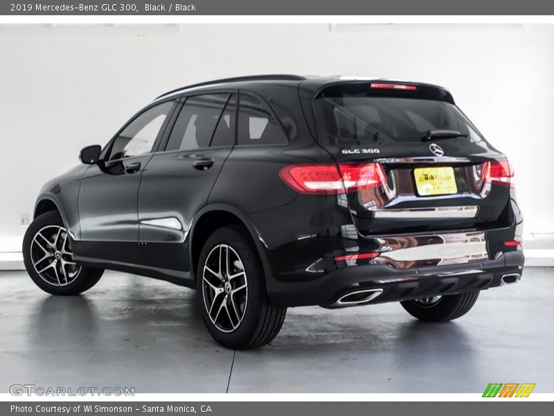 Black / Black 2019 Mercedes-Benz GLC 300