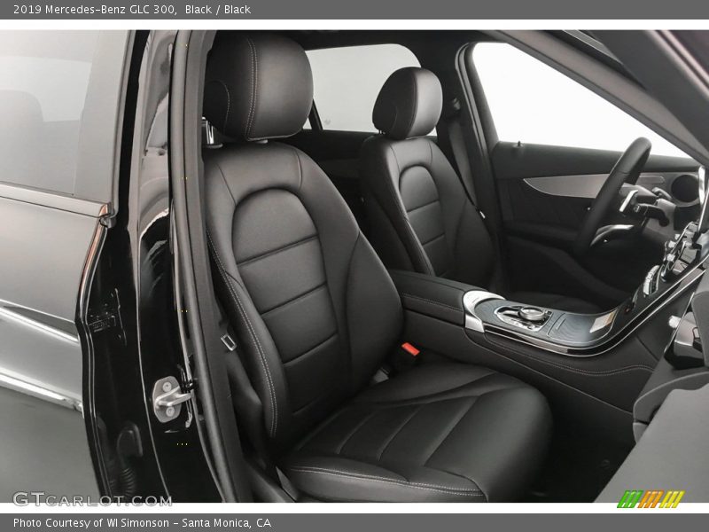 Black / Black 2019 Mercedes-Benz GLC 300