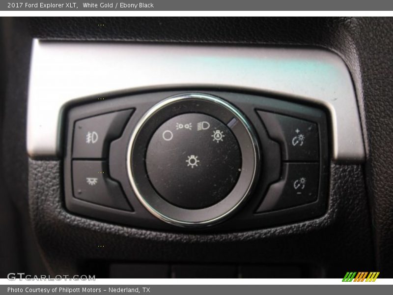 White Gold / Ebony Black 2017 Ford Explorer XLT