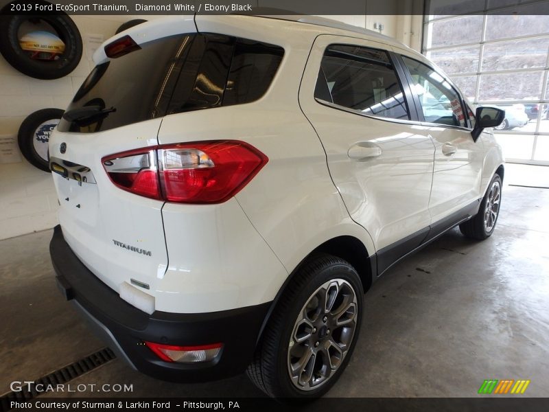 Diamond White / Ebony Black 2019 Ford EcoSport Titanium