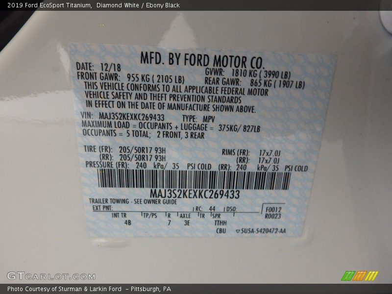 Diamond White / Ebony Black 2019 Ford EcoSport Titanium