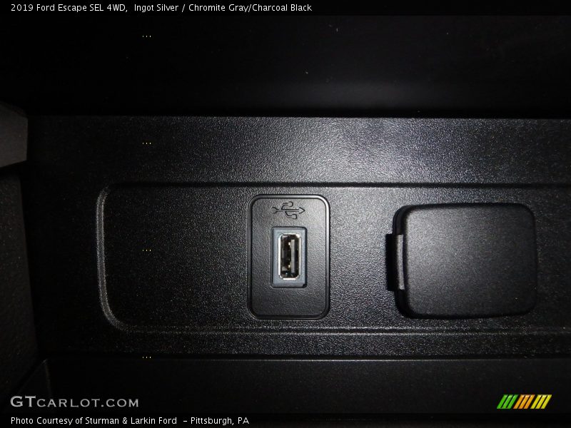Ingot Silver / Chromite Gray/Charcoal Black 2019 Ford Escape SEL 4WD
