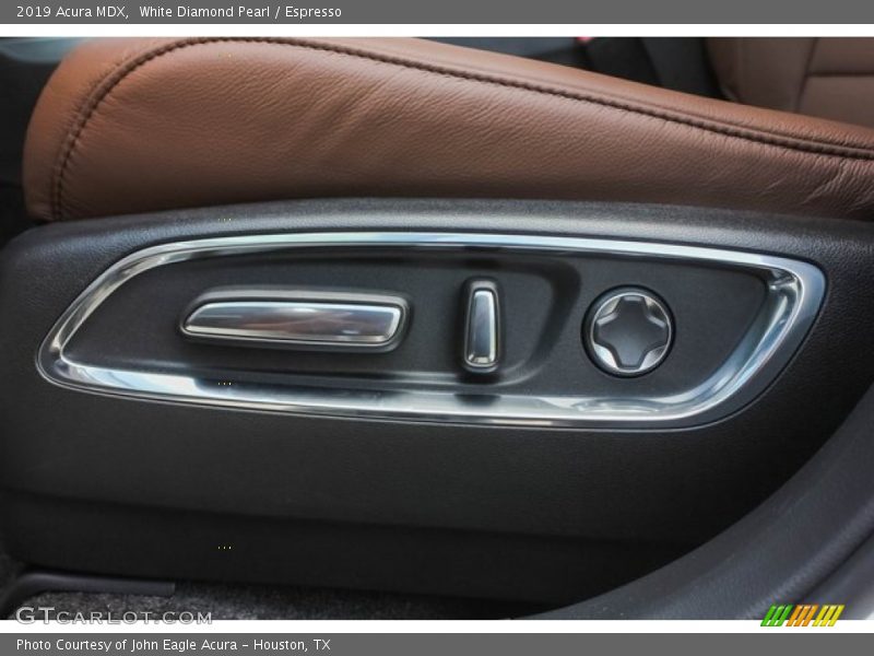 White Diamond Pearl / Espresso 2019 Acura MDX