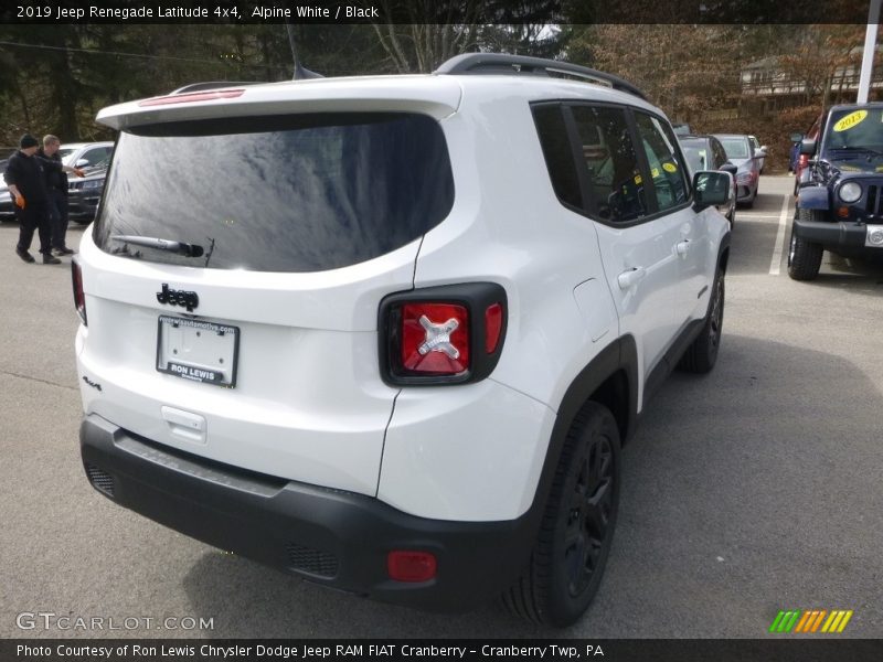 Alpine White / Black 2019 Jeep Renegade Latitude 4x4