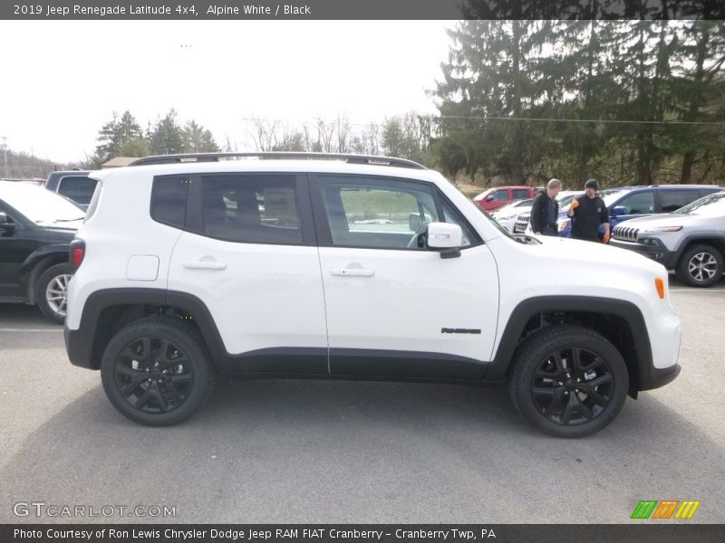Alpine White / Black 2019 Jeep Renegade Latitude 4x4