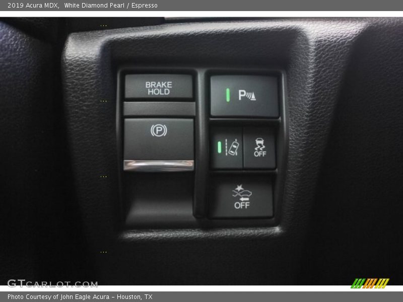 White Diamond Pearl / Espresso 2019 Acura MDX