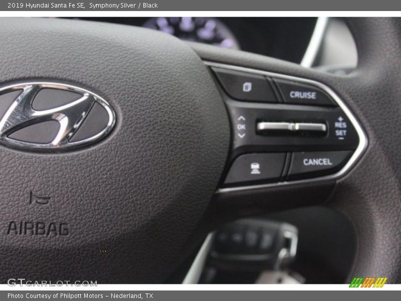 Symphony Silver / Black 2019 Hyundai Santa Fe SE