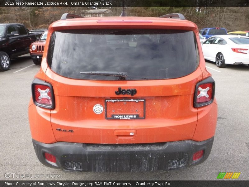 Omaha Orange / Black 2019 Jeep Renegade Latitude 4x4