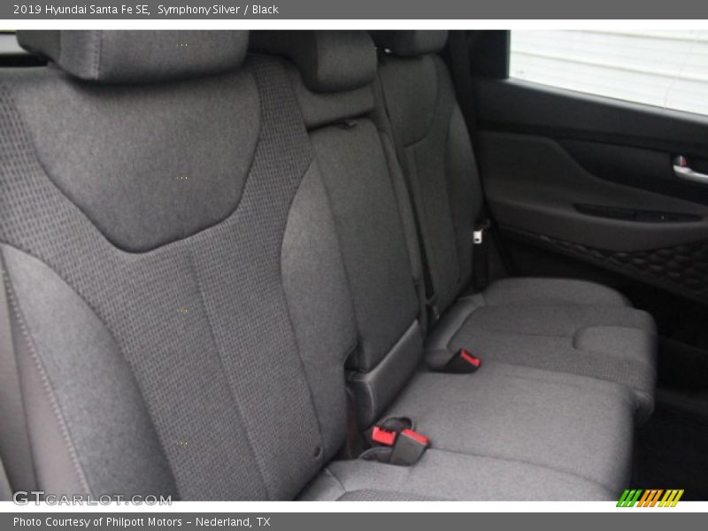 Symphony Silver / Black 2019 Hyundai Santa Fe SE