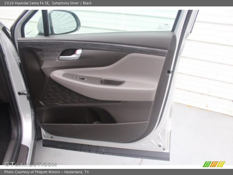 Symphony Silver / Black 2019 Hyundai Santa Fe SE
