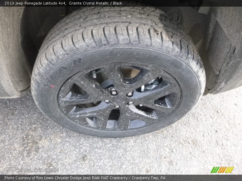 Granite Crystal Metallic / Black 2019 Jeep Renegade Latitude 4x4