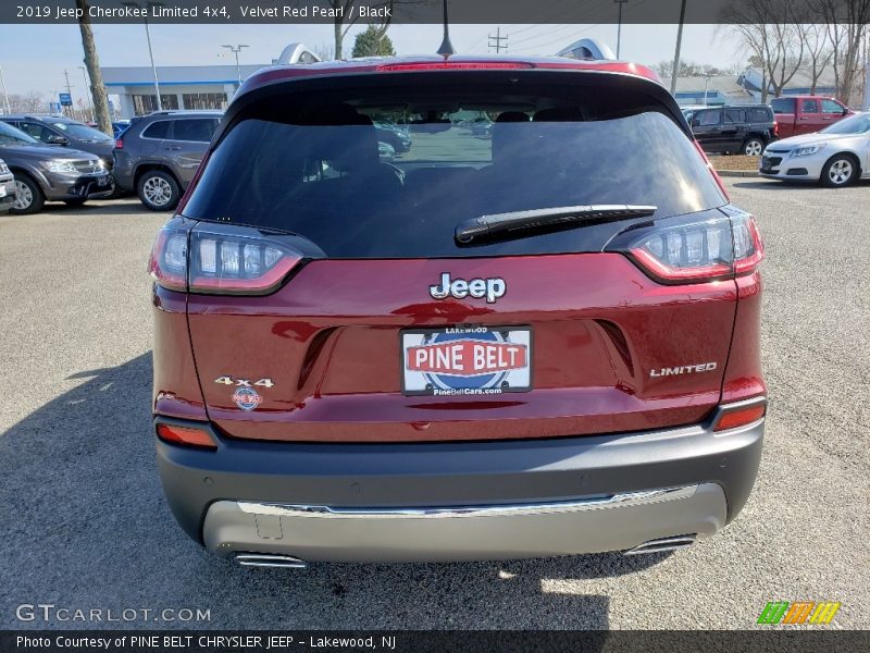 Velvet Red Pearl / Black 2019 Jeep Cherokee Limited 4x4