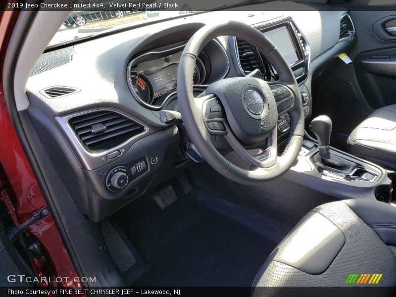 Velvet Red Pearl / Black 2019 Jeep Cherokee Limited 4x4