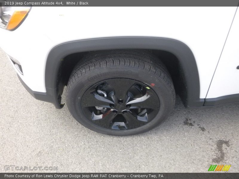 White / Black 2019 Jeep Compass Altitude 4x4