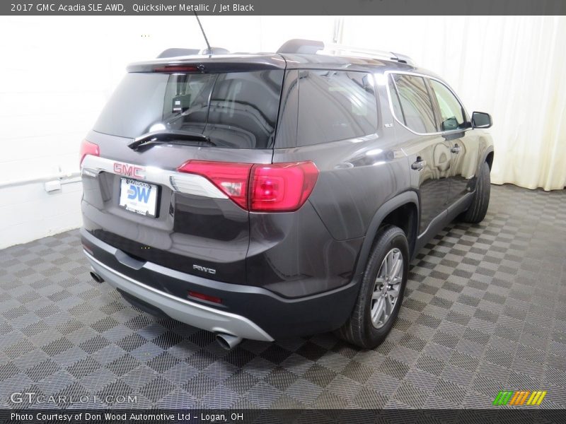 Quicksilver Metallic / Jet Black 2017 GMC Acadia SLE AWD