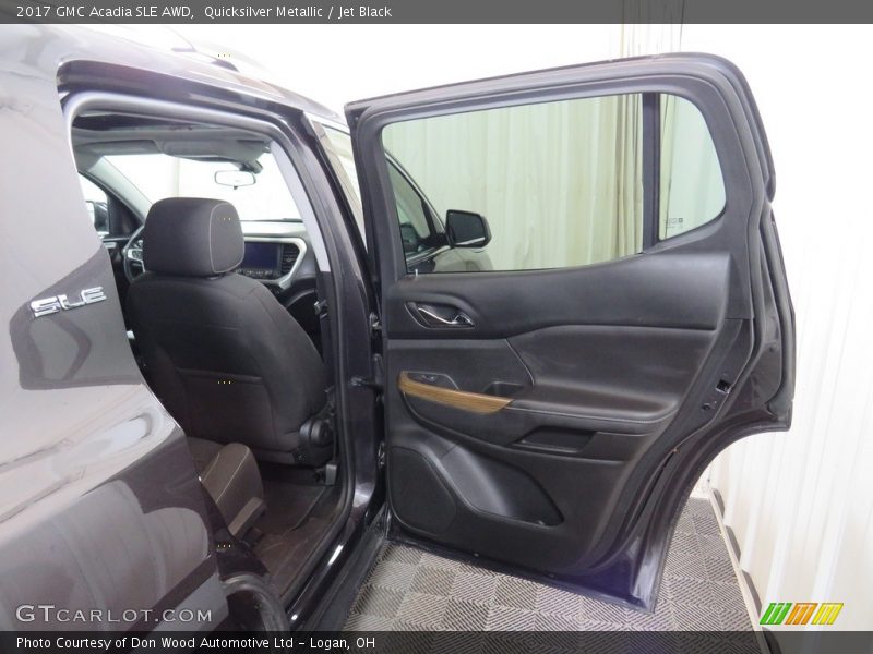 Quicksilver Metallic / Jet Black 2017 GMC Acadia SLE AWD
