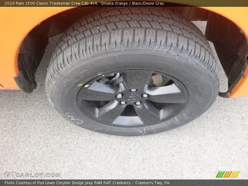 Omaha Orange / Black/Diesel Gray 2019 Ram 1500 Classic Tradesman Crew Cab 4x4