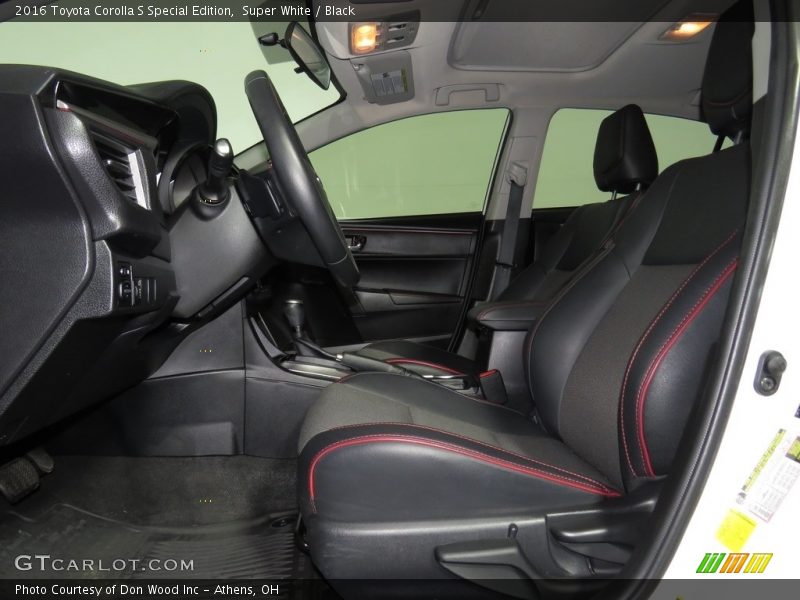 Super White / Black 2016 Toyota Corolla S Special Edition