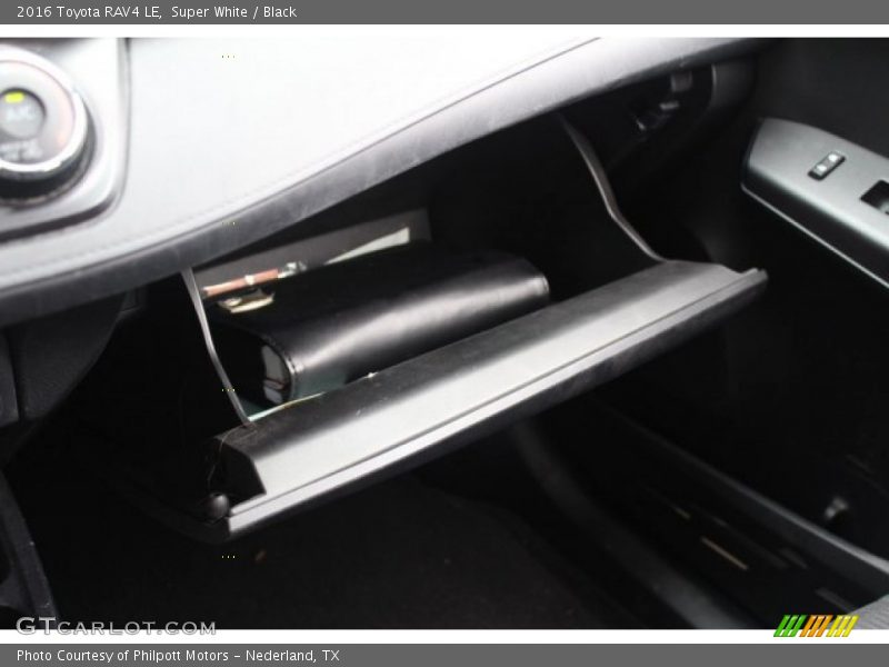 Super White / Black 2016 Toyota RAV4 LE