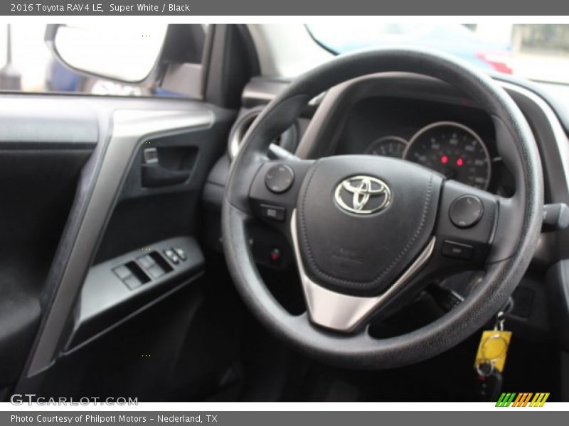 Super White / Black 2016 Toyota RAV4 LE