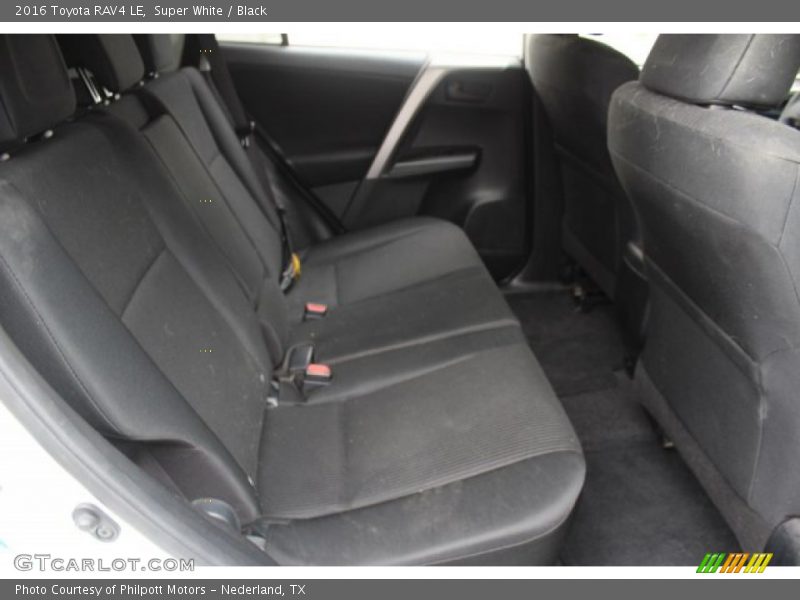 Super White / Black 2016 Toyota RAV4 LE
