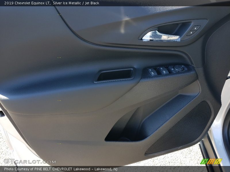 Silver Ice Metallic / Jet Black 2019 Chevrolet Equinox LT